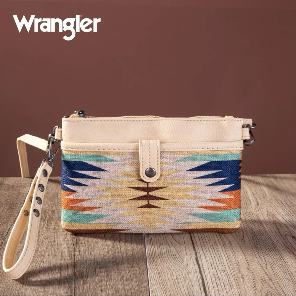Wrangler Crossbody Bag 🍁Sept Sale